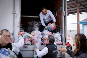 Entrega DIF Tamaulipas dotaciones alimentarias a m&aacute;s de 2,800 migrantes en la frontera del estado