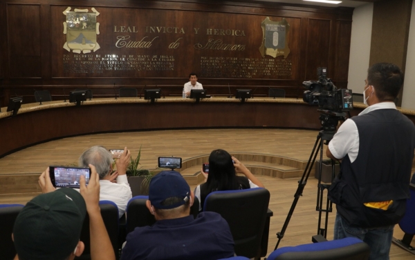 Propone Mario L&oacute;pez mesa de di&aacute;logo con el Estado