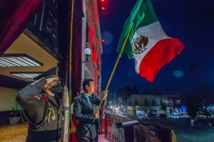 Presidente Municipal de Matamoros da Grito de Independencia, cumpliendo protocolos por COVID 19