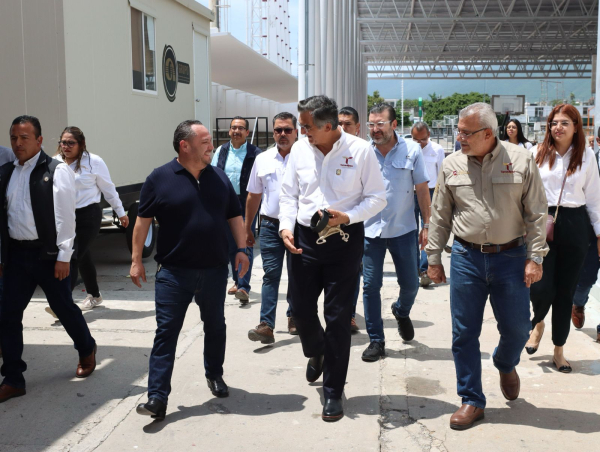 Supervisa Am&eacute;rico obras de infraestructura deportiva