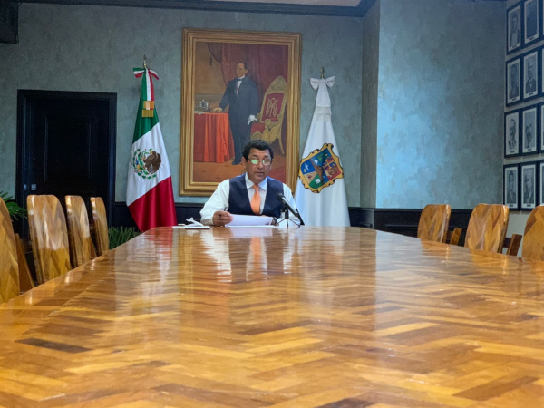 Expone Mario L&oacute;pez ante socios de INDEX ventajas de modernizaci&oacute;n del sistema de alumbrado p&uacute;blico