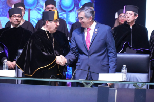 D&aacute;maso Anaya rinde juramento como rector de la UAT ante la asamblea universitaria