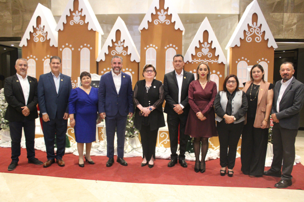 Ofrece la UAT festejo navide&ntilde;o a sus maestros y trabajadores sindicalizados