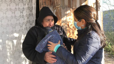 Ivett Bermea responde al llamado de los matamorenses afectados por la onda g&eacute;lida