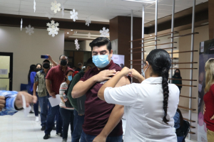 Aplican vacuna contra la influenza a empleados del Ayuntamiento