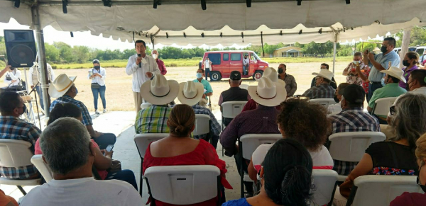 Sigue Presidente de Matamoros cumpliendo compromisos; entrega acciones de revestimiento en comunidades rurales