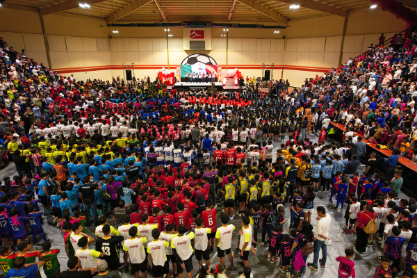 El rector D&aacute;maso Anaya y Omar Bravo presiden apertura de la Copa UAT 2025
