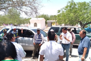 Convive Tom&aacute;s Gloria con trabajadores de la construcci&oacute;n en San Fernando