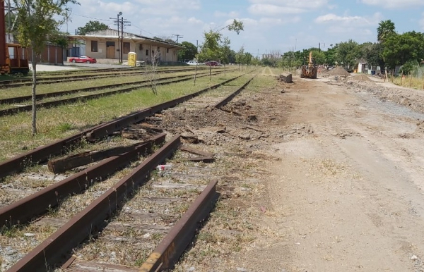 Inicia retiro de v&iacute;as del ferrocarril para dar paso a la Avenida de Las Am&eacute;ricas
