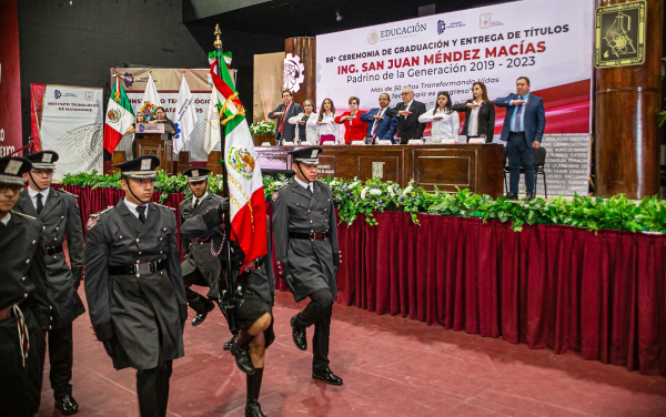 Participan autoridades municipales en ceremonia de Graduaci&oacute;n y Entrega de T&iacute;tulos del ITM