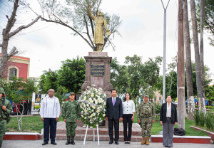 Encabeza Alcalde Mario L&oacute;pez ceremonia de honores organizada por el R. Ayuntamiento de Matamoros