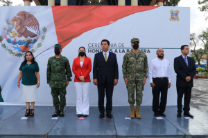 Encabeza Alcalde Mario L&oacute;pez ceremonia de honores; rinden homenaje al Lic. Jos&eacute; F&eacute;lix Hi Gonz&aacute;lez