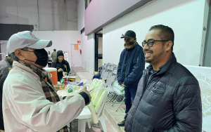 Constata Alejandro Cerezo entrega de pensiones para el bienestar a los adultos mayores