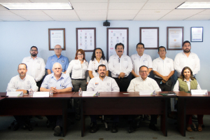 Guillermo Mendoza expone su proyecto universitario