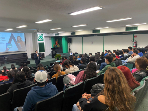 Imparte UAT talleres de educaci&oacute;n financiera para estudiantes