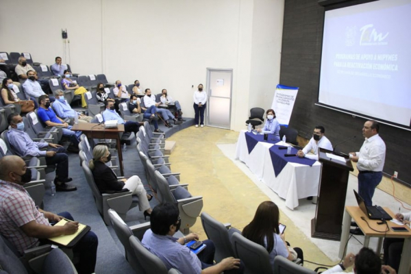 Gobierno del Estado apuesta por la reactivaci&oacute;n econ&oacute;mica de la mano de los empresarios