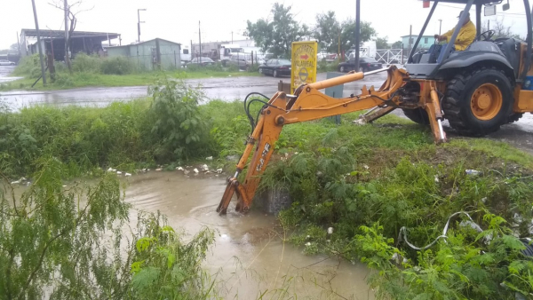 Realiza municipio trabajos de limpieza de drenes, bocas de tormenta y alcantarillas