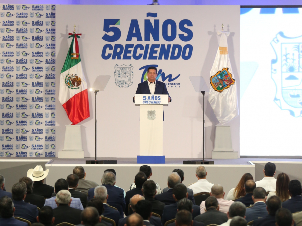 A los golpes pol&iacute;ticos impondremos la altura de nuestra visi&oacute;n y car&aacute;cter, asegura el Gobernador Cabeza de Vaca