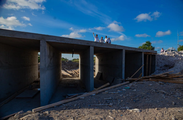 Sustituye Gobierno de Matamoros, viejo puente de fierro, por uno vehicular; alcalde Mario L&oacute;pez supervisa avances