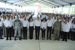 Con helic&oacute;ptero y v&iacute;veres Tamaulipas  apoya a Veracruz; gobernador llama  a la poblaci&oacute;n a solidarizarse