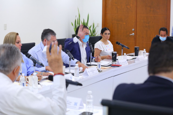 Se exhorta a la SCJN a resolver controversias constitucionales