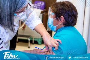 Contin&uacute;a vacunaci&oacute;n del personal de primera y segunda l&iacute;nea de atenci&oacute;n a la pandemia