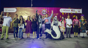 Inaugura Alcalde Mario L&oacute;pez, festival de la huesuda 2023, en un ambiente festivo en la Calle 9