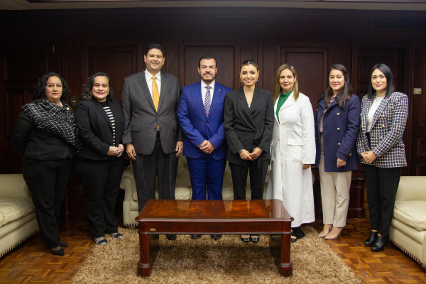 Presenta Rector equipo UAT U-NIDO