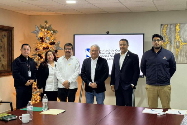 Logra la UAT 500 plazas para sus egresados en Aduanas de M&eacute;xico