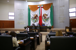 Otorga el Congreso pensi&oacute;n  vitalicia en favor de la diputada  de Morena Guillermina Medina